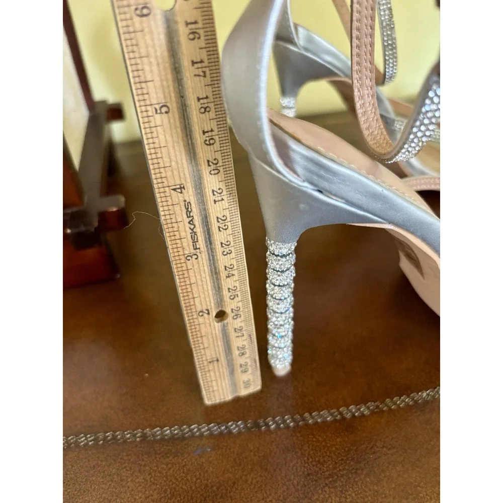 AZALEA WANG Women's Silver and Rhinestone Open Toe Stilettos Heels Size 8.5